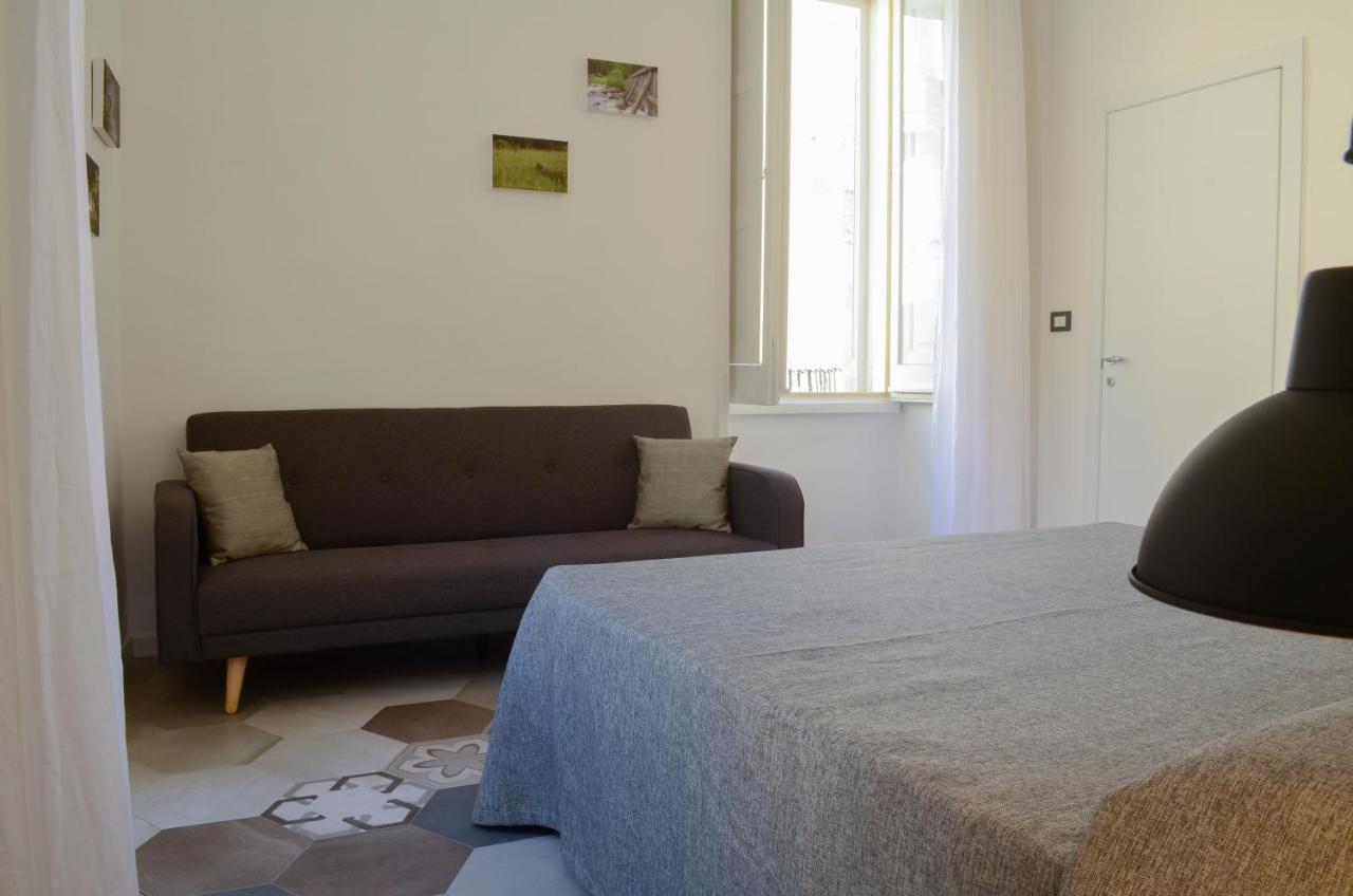 Bed and Breakfast Le Tracce Lecce Exterior foto